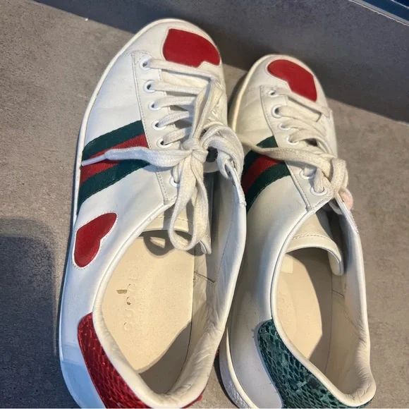Very worn gucci sneakers - Picture 2 of 5